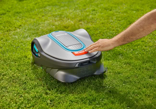 Robot tondeuse connecté GARDENA SILENO life - 750m² - 15101-26 Bluetooth