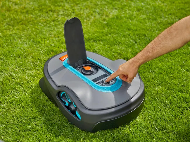 Robot tondeuse connecté GARDENA SILENO life - 1000m²